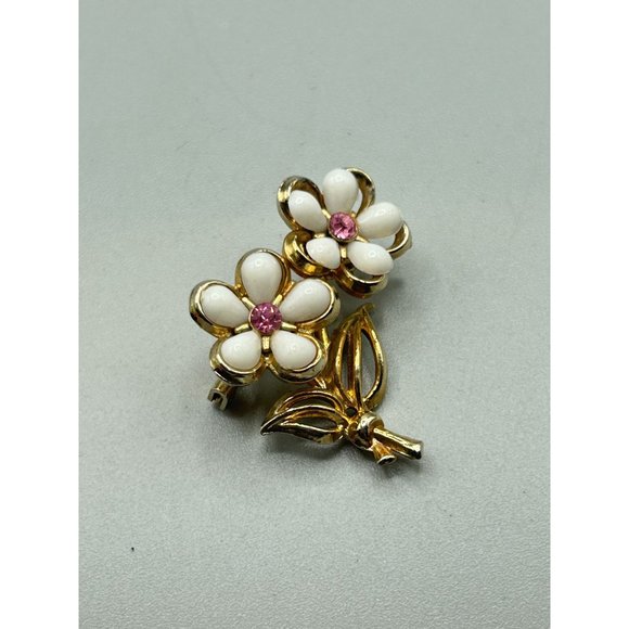 Vintage Small White Flowers Daisy Pin Brooch Gold Tone and Pink Rhinestones Pin - Picture 3 of 6
